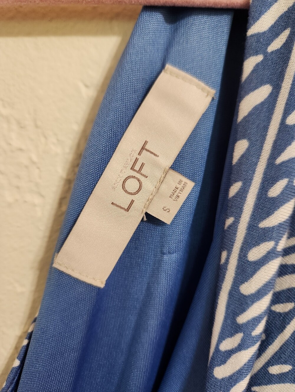 Loft Blue Printed V-Neck Sleeveless Women's Dress Size Small EUC - Picture 3 of 7
